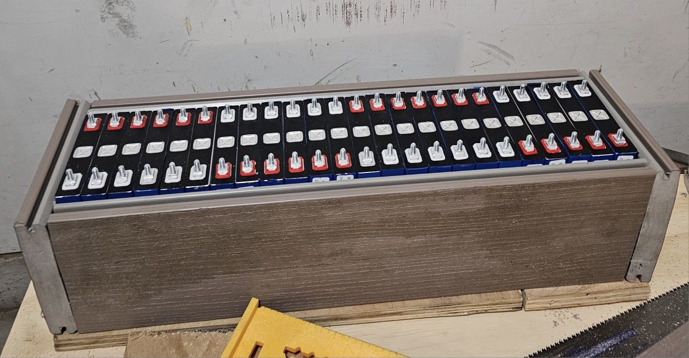 80ah Toshiba Scib LTO Battery with busbars and Balancer