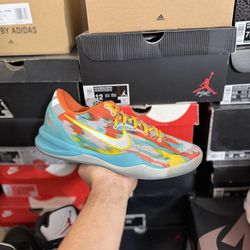 Kobe 8 Protro Venice Beach size 9.5 Close To VNDS
