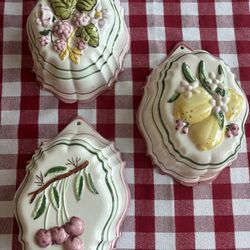 Vintage Franklin Mint Porcelain Mould Set 