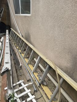 Roofing Ladder