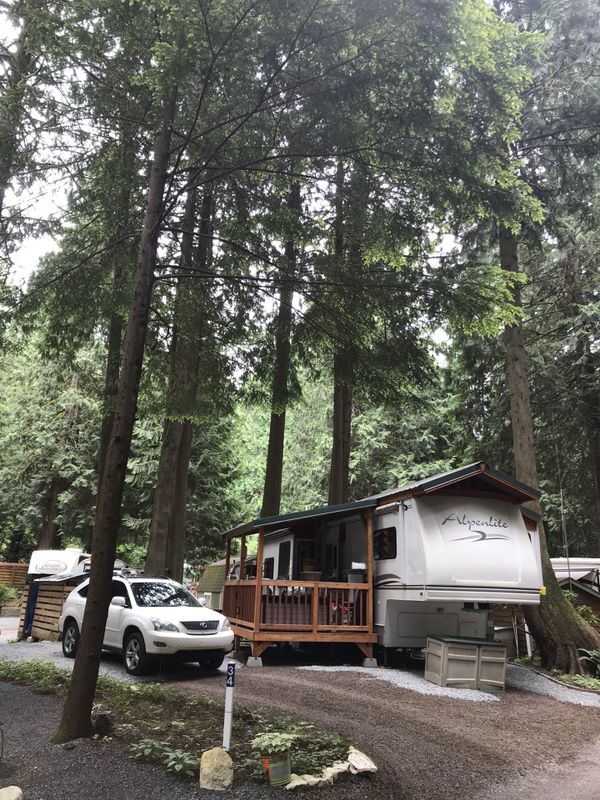 Lake Connor Park Camping Club, Lake Stevens, WA.....5th Wheel Furnished