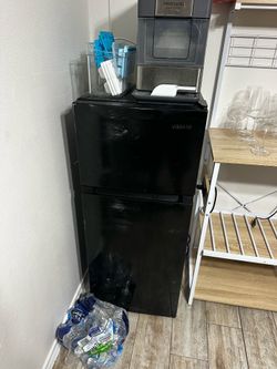 Mini fridge