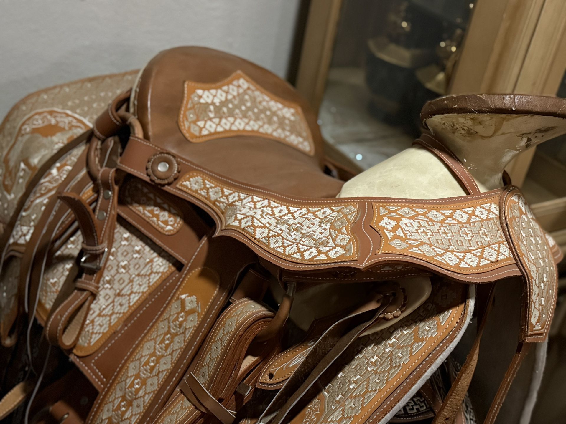 Saddle