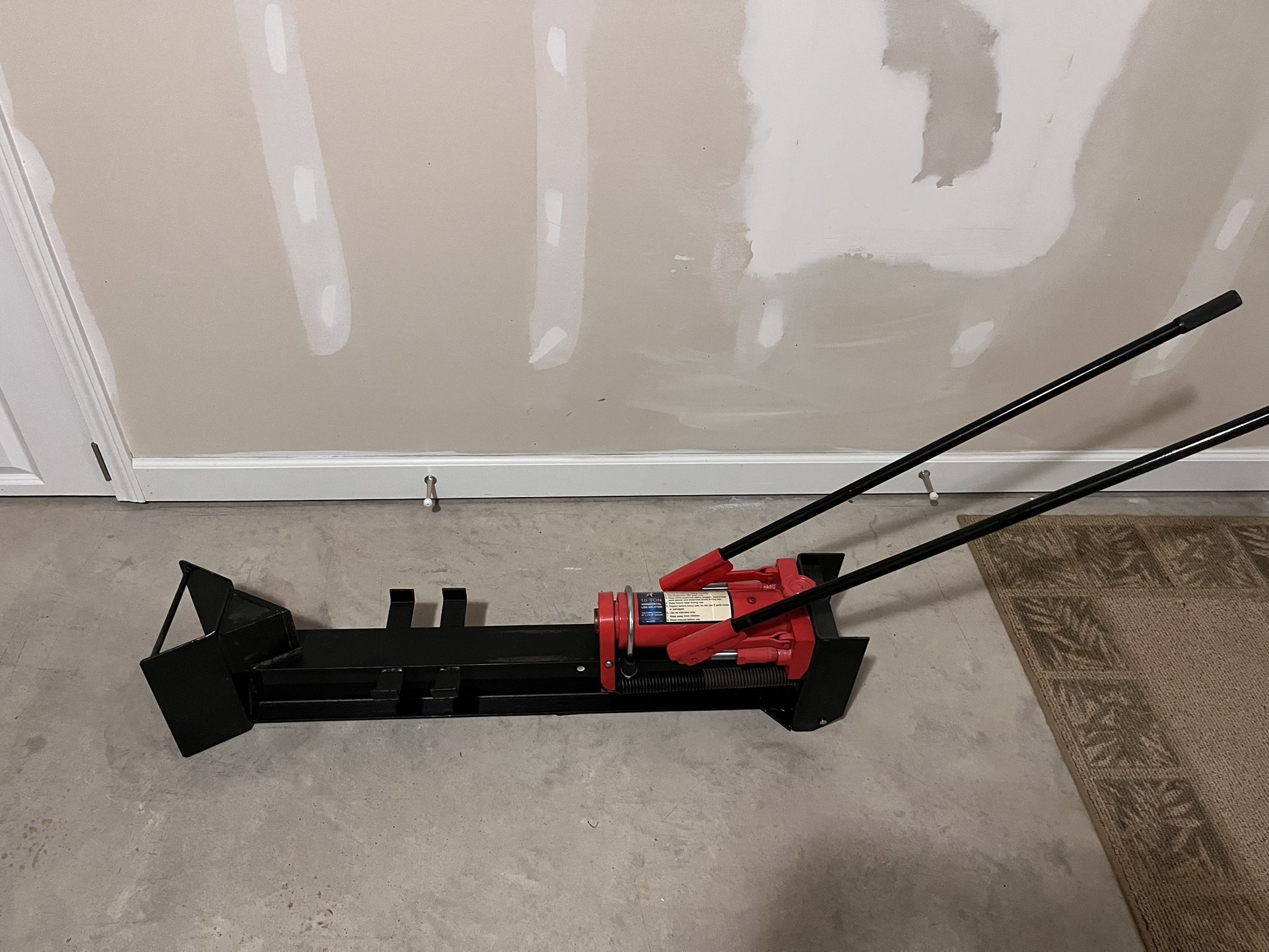 Horizontal Log Splitter - 10 Ton