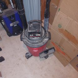 Craftsmen, wet drive back. Six gallon Comes with everything