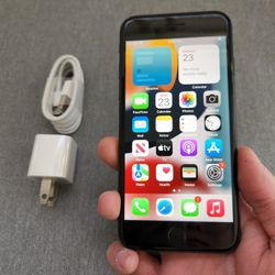 iPhone 8 - UNLOCKED - Like New 