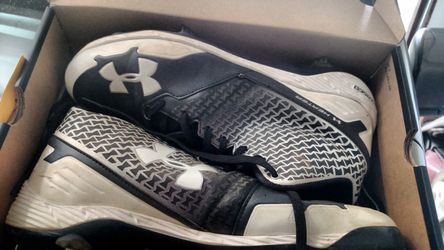UnderArmor baseball cleats size 11