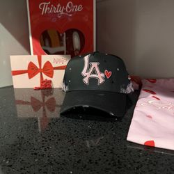 ThirtyOne “XOXO”
