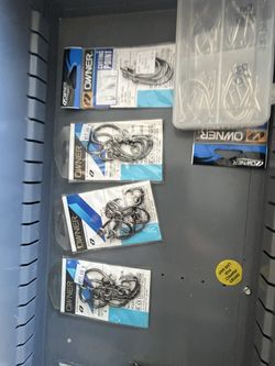 Lots Of Large Tuna Marlin Or Shark Hooks 4/0-10/0 Appox. 175 Hooks
