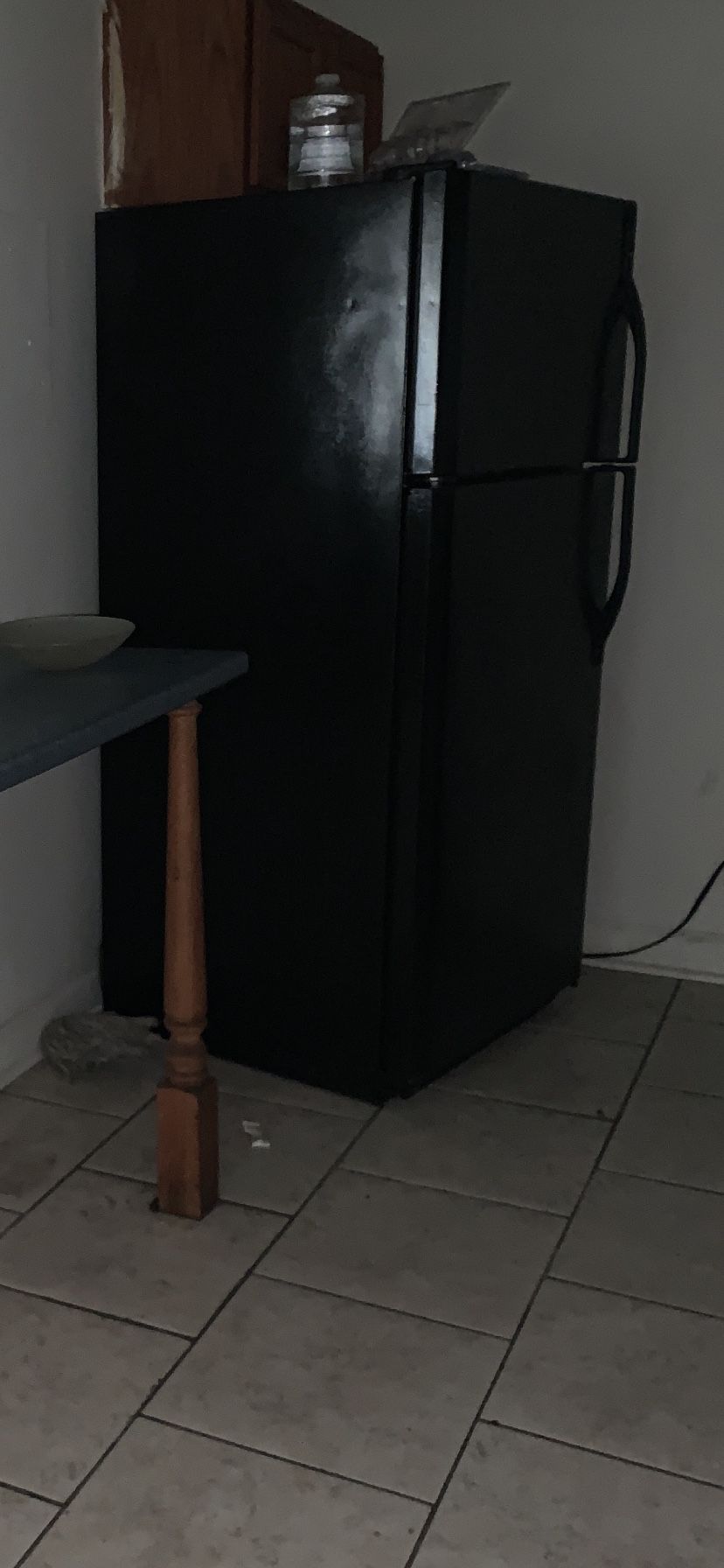 Refrigerator and gas stove