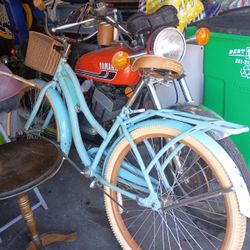 Vintage Huffy Cruiser