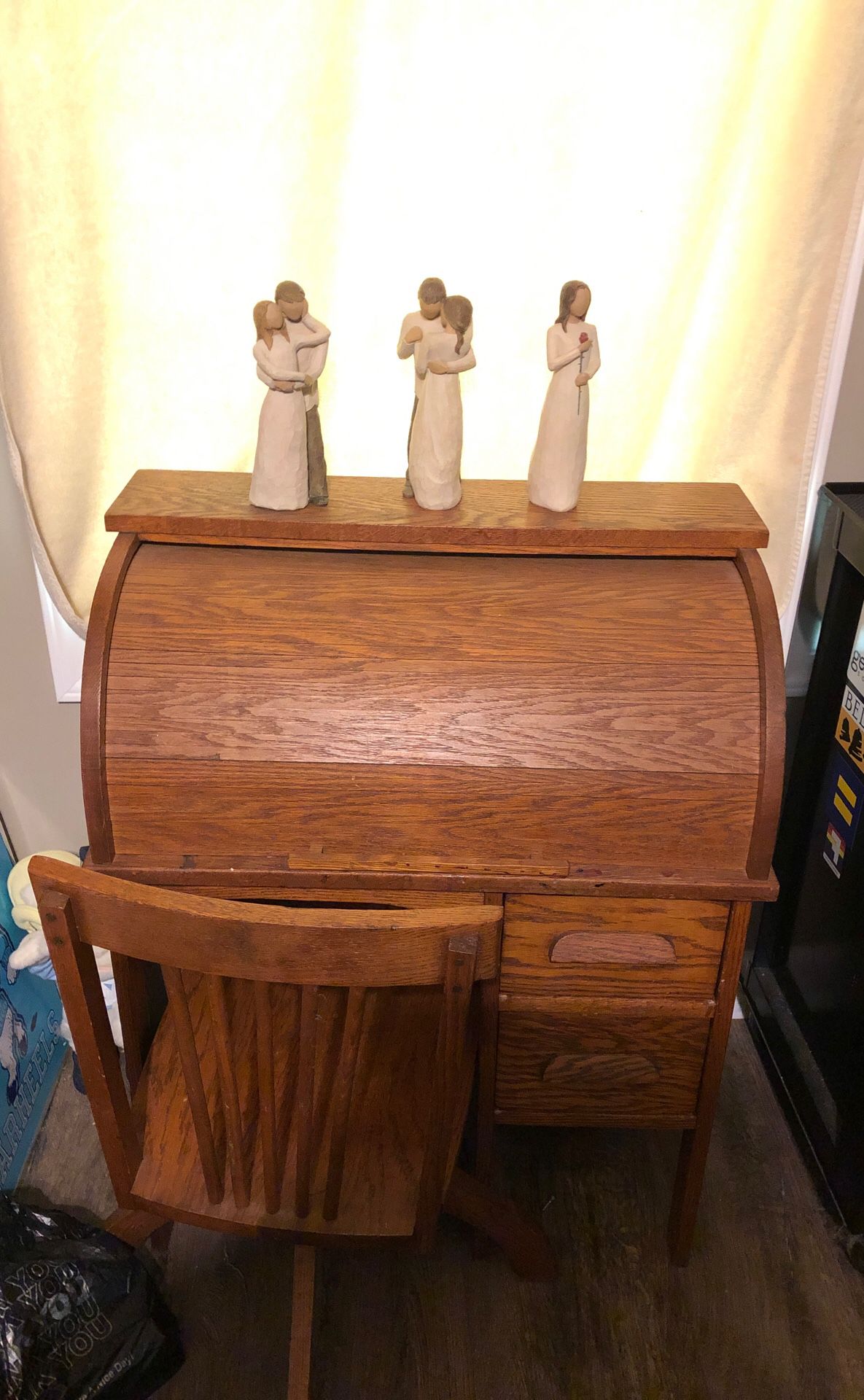 Little antique desk