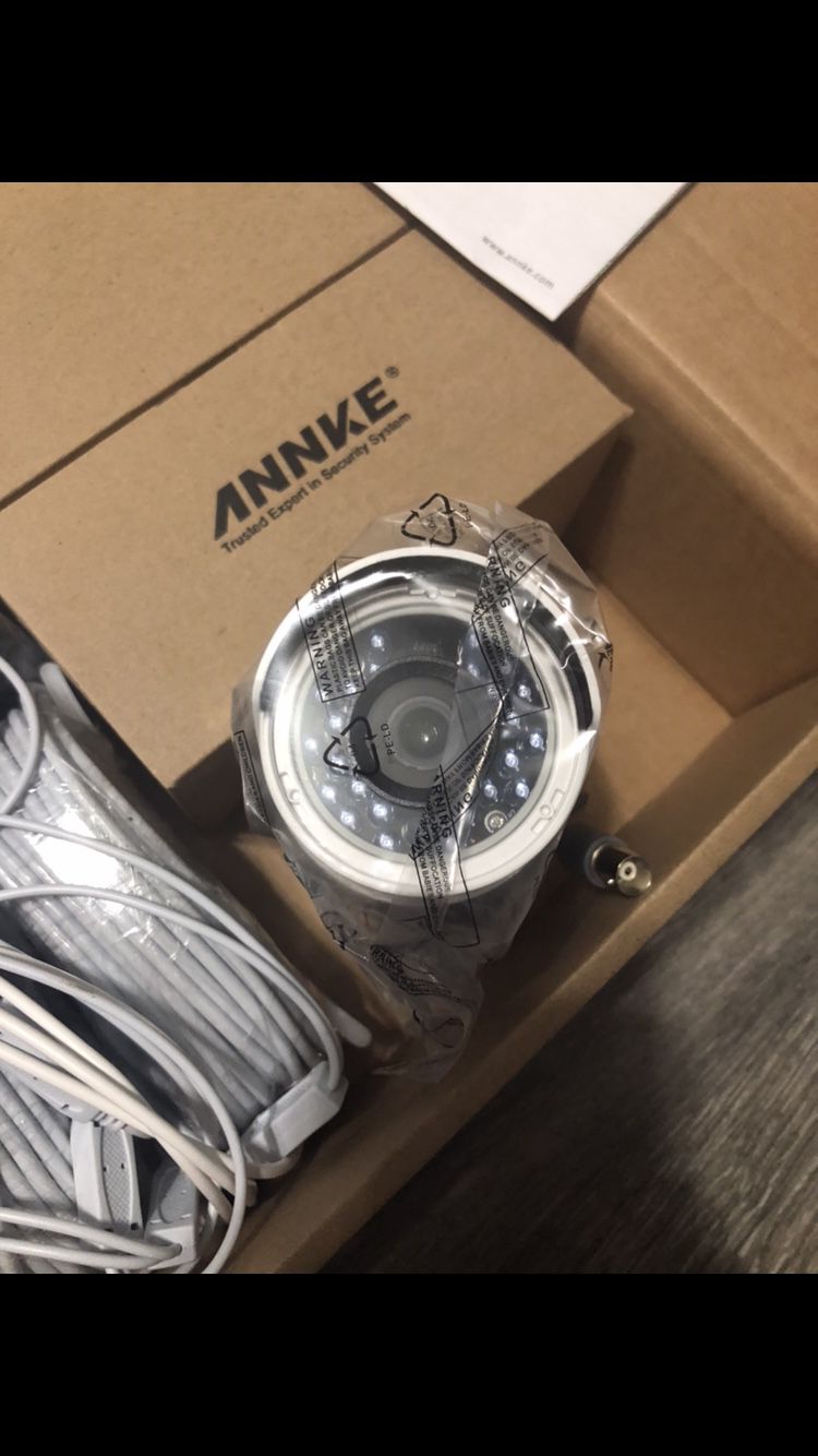 Annke 8 channel 4 security cameras