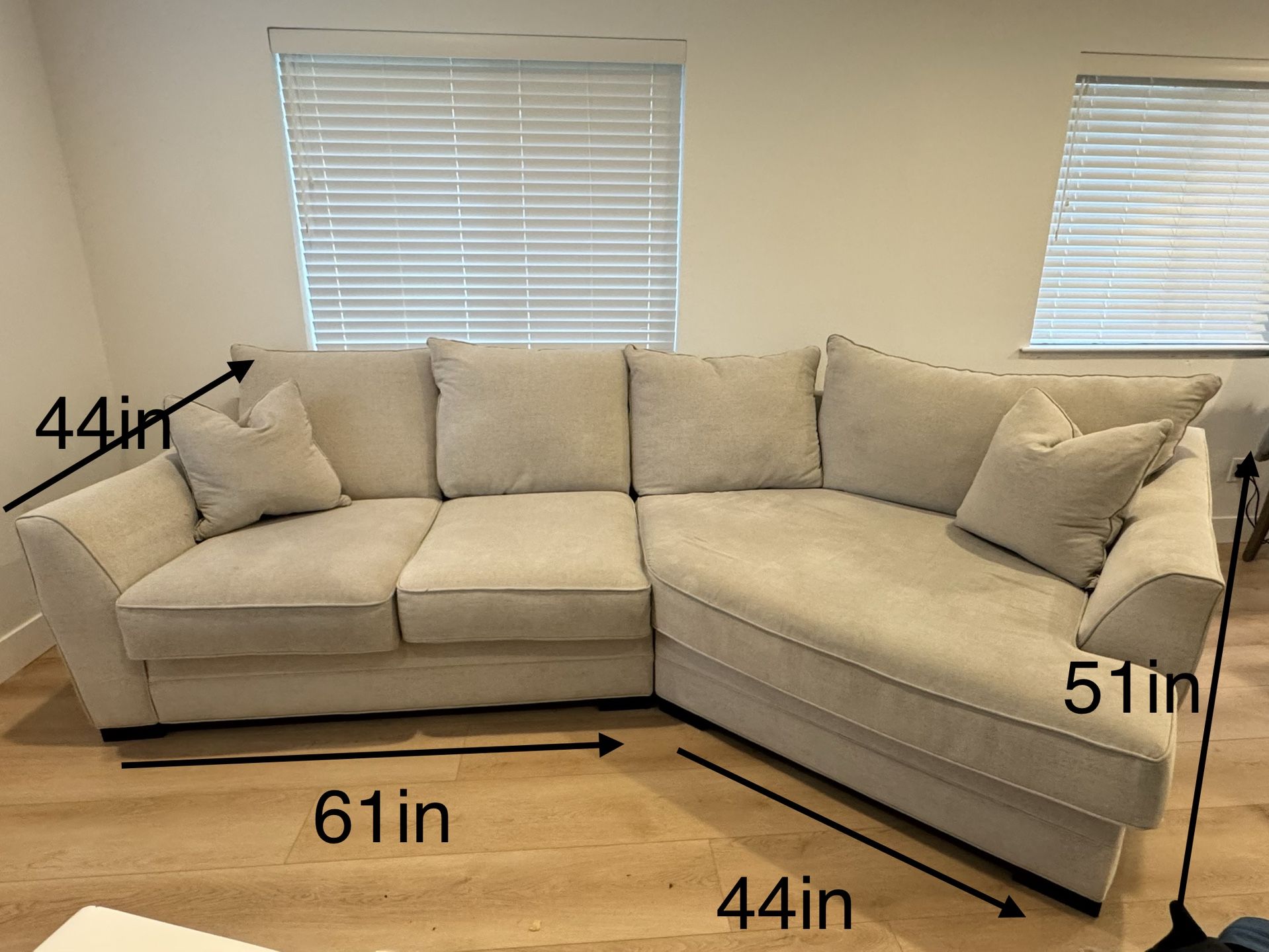 Section Sofa - Excellent Conditions
