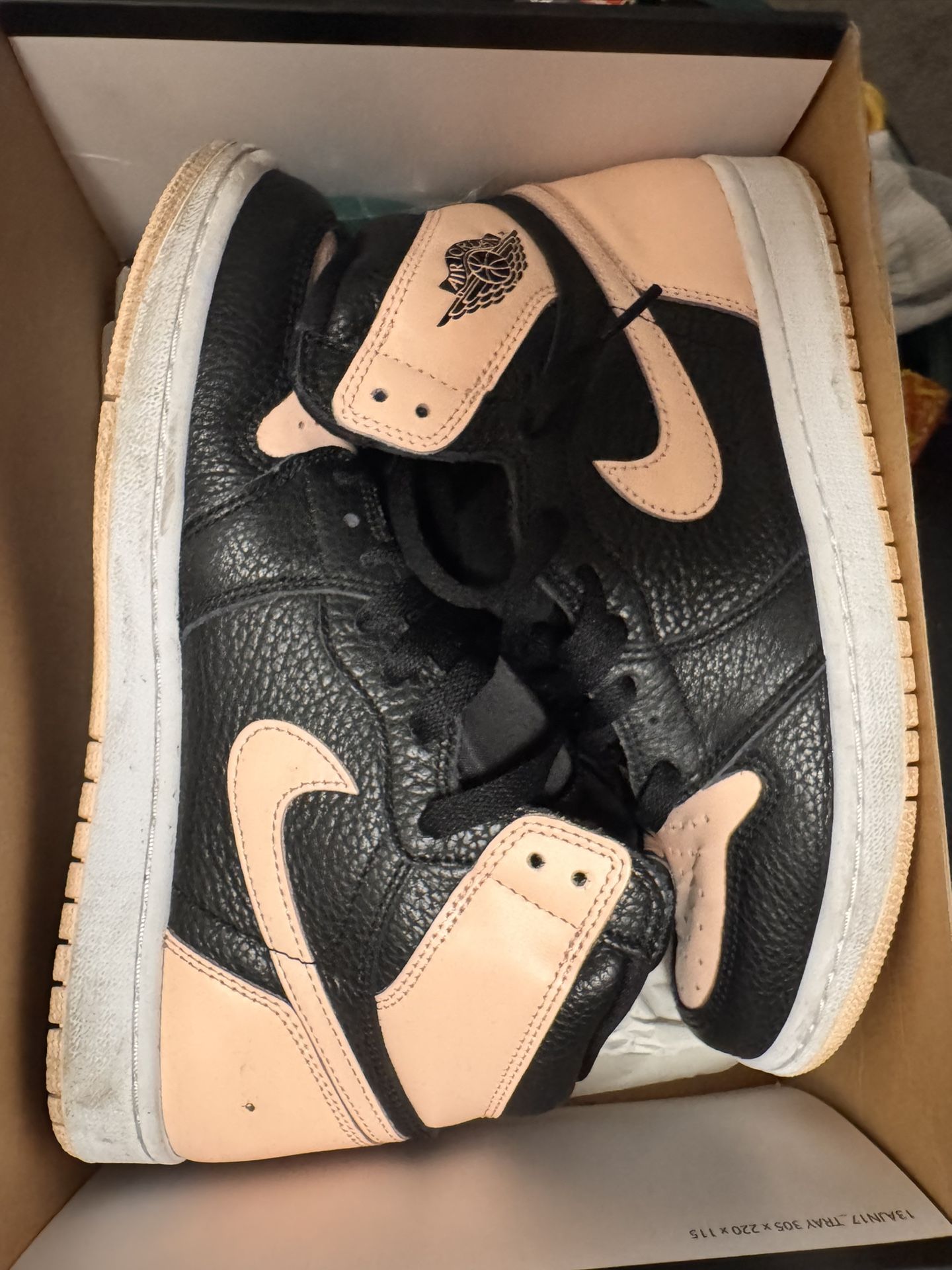 Jordan 1 Retro High Crimson Tiny Size 8.5