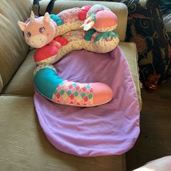 Self sitting unicorn baby pillow 