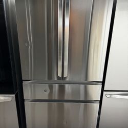 LG Stainless Steel Four Door French Door Refrigerator 