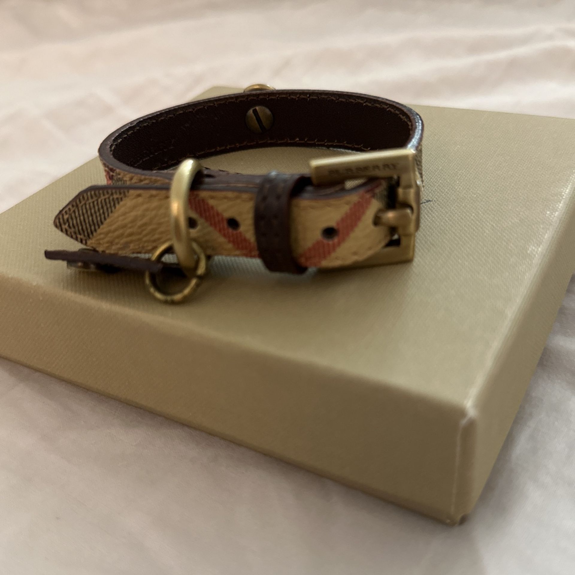 New Burberry XSmall (7.5” - 9.25”) Dog Collar