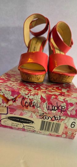 Chinese Laundry Coral Wedge Sandals Size 6 w/ Original Box