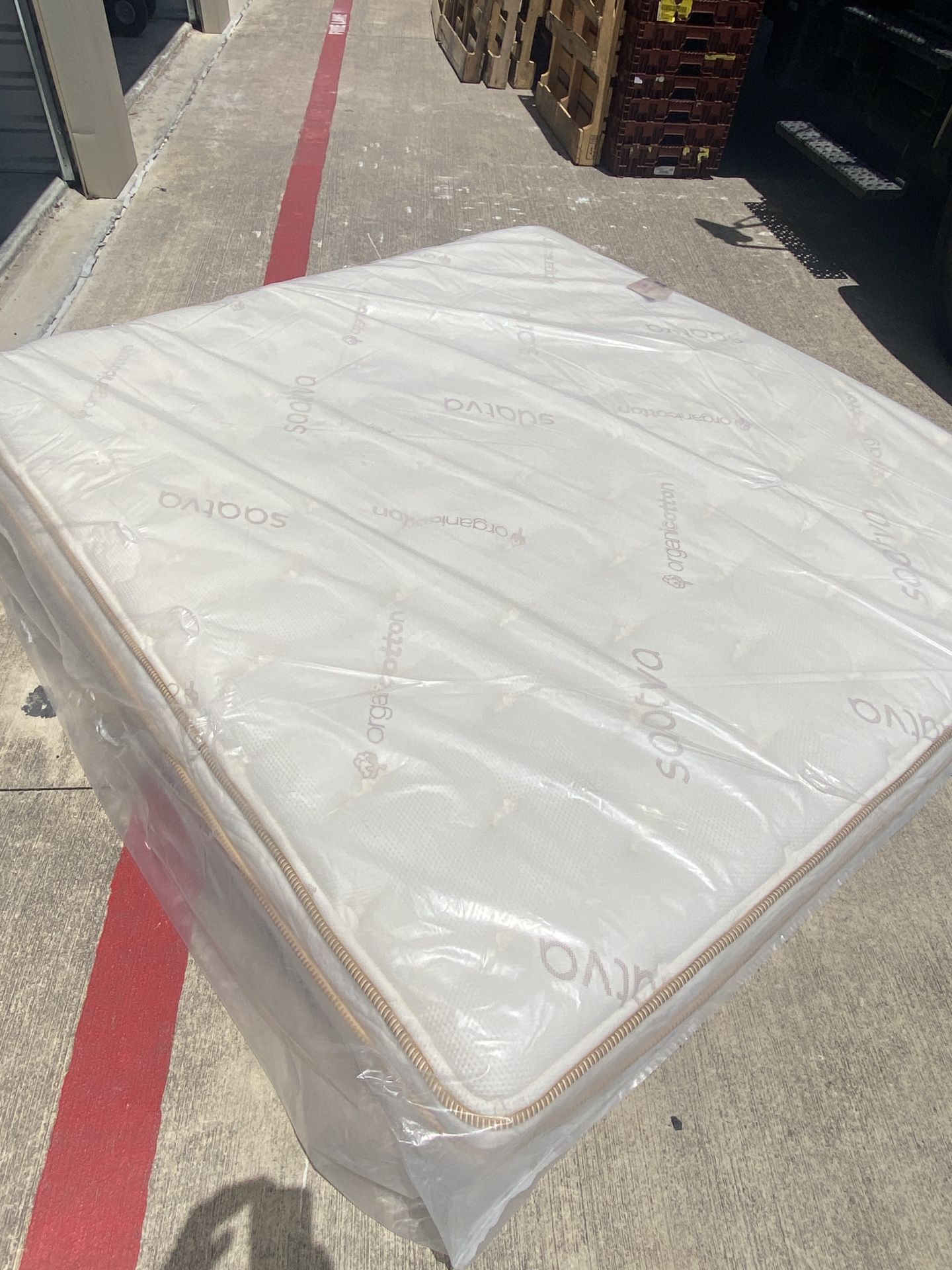 Overstock Display King Pillowtop Mattress for Sale in San Antonio, TX