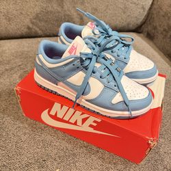 Women’s Nike Dunks