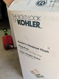 Toilet brand new Kohler K-31668-0 100$ obo