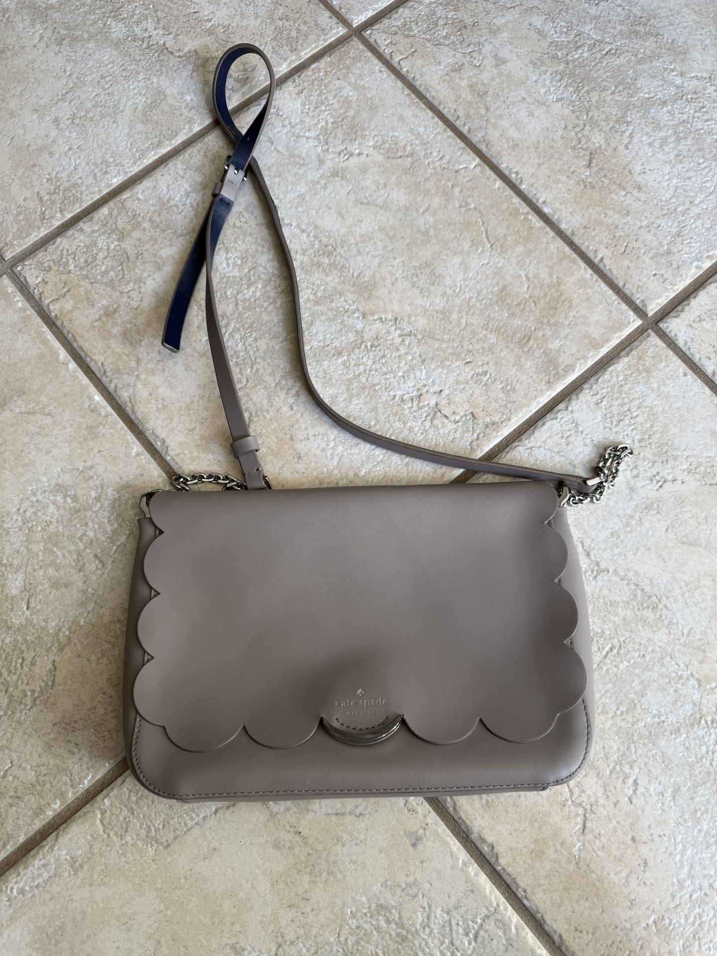 Kate Spade leather Scallop Purse