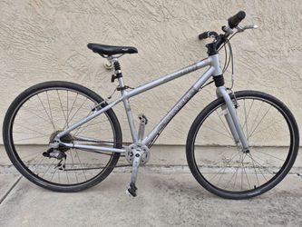 CANNONDALE ADVENTURE 600 Road Bike 27 Speed. Ready to Ride!!! Hybrid, City, Commuter Comfort.