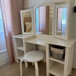 Pottery Barn Vanity Set with stool