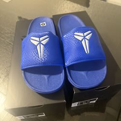 Nike Kobe slides size 11
