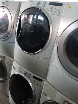 Kenmore Elite HE5 stackable front load washer and dryer set - Free delivery