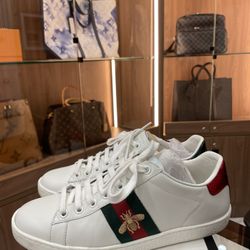 Gucci Women’s Sneaker Size-7US
