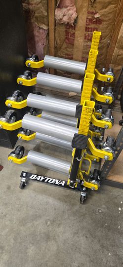 Lifting wheel dollies and stand
