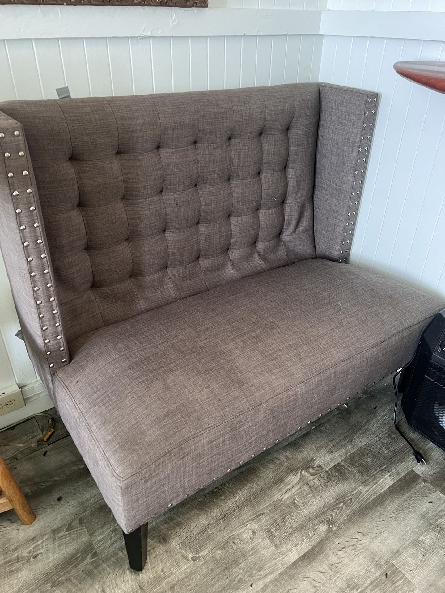 Tuft Grey Couch Chair
