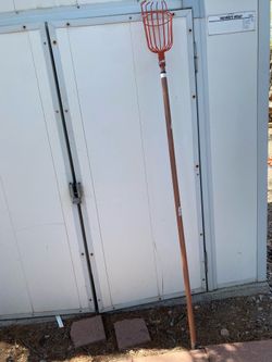 Picking garden tool