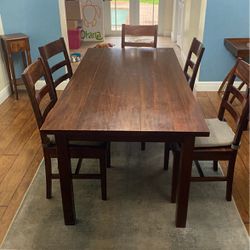 Dining Room Table With Six Matching Chairs 