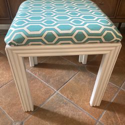 CONTEMPORARY OTTOMAN/FOOTSTOOL