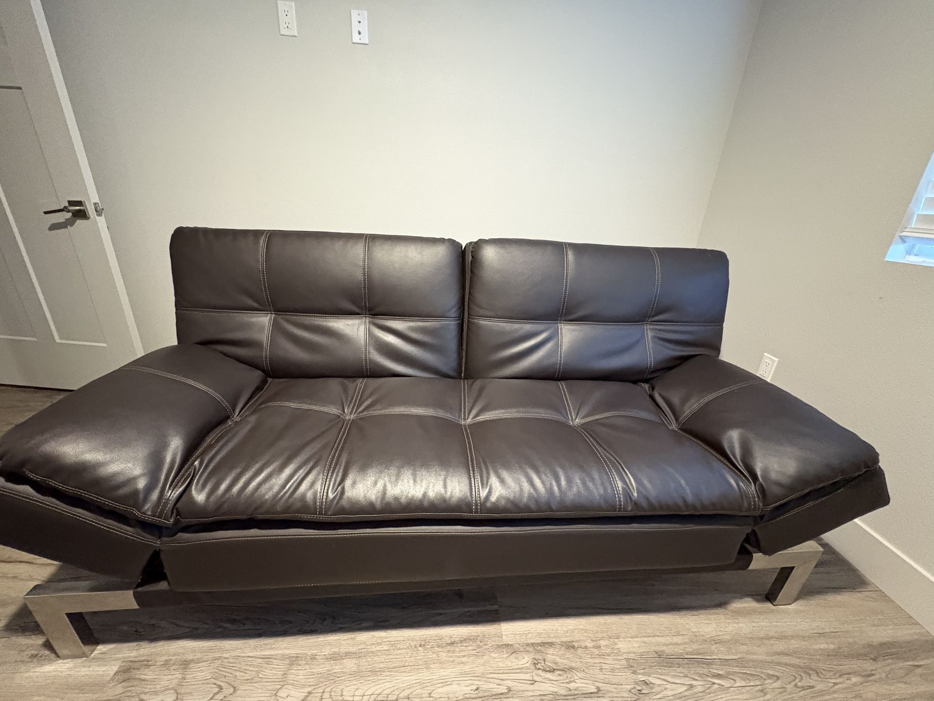 Couch/ Futon