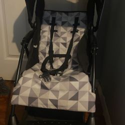 Cloud Sport Stroller W/ Under Storage Compartment 