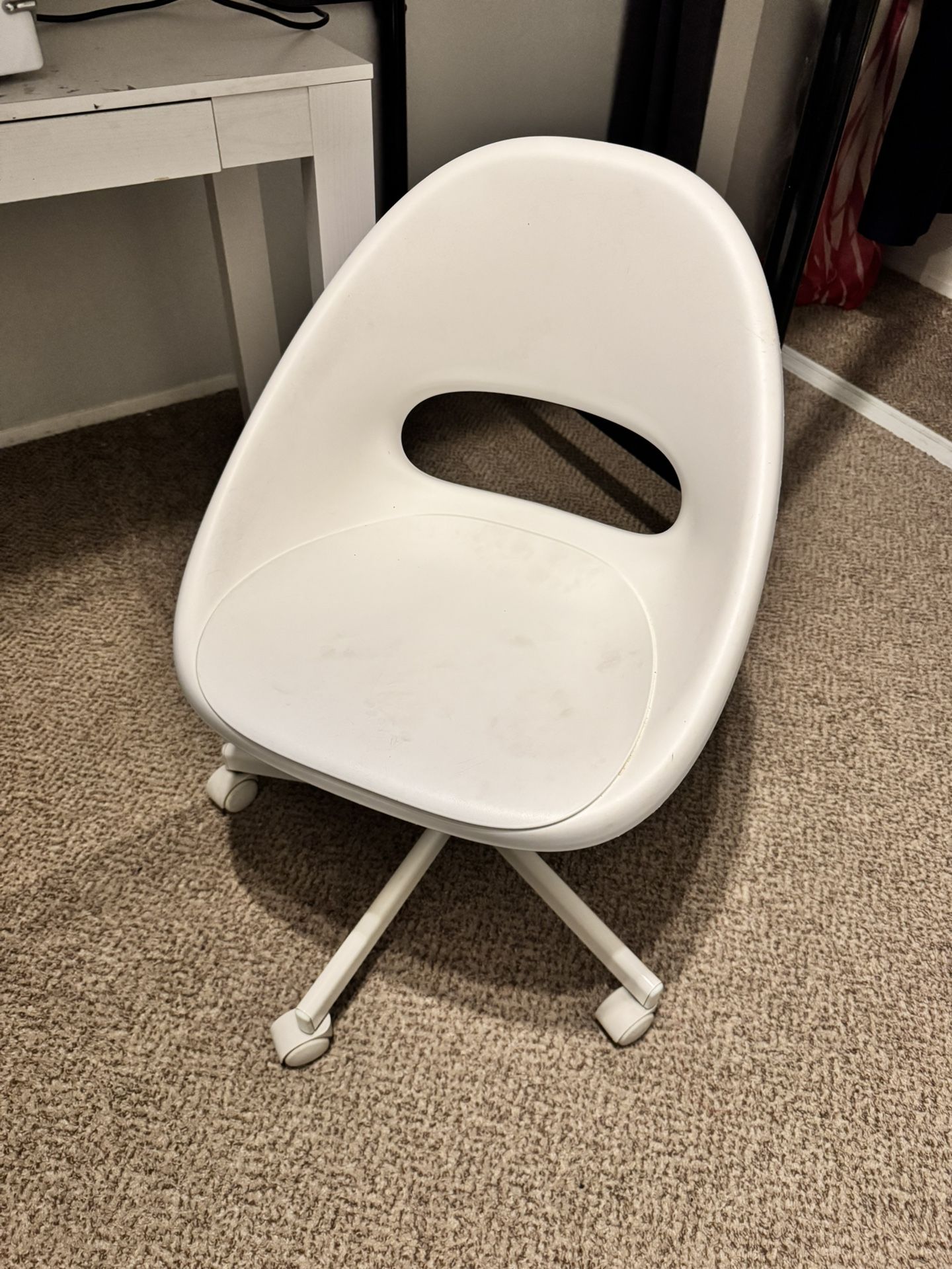 IKEA White Plastic Office Chair