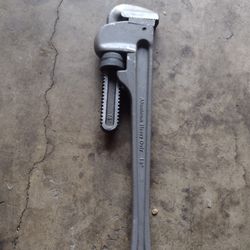 westward Pipe wrench 18' aluminum heavy duty 