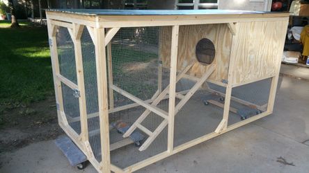 Chicken Coop, 4' x 4' X 8', Built New