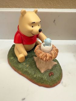 Retired Disney Pooh & Friends Figurine Welcome, Little One