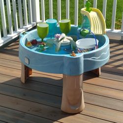 Step2 Duck Pond Water Table w Wave Spinner + Slide