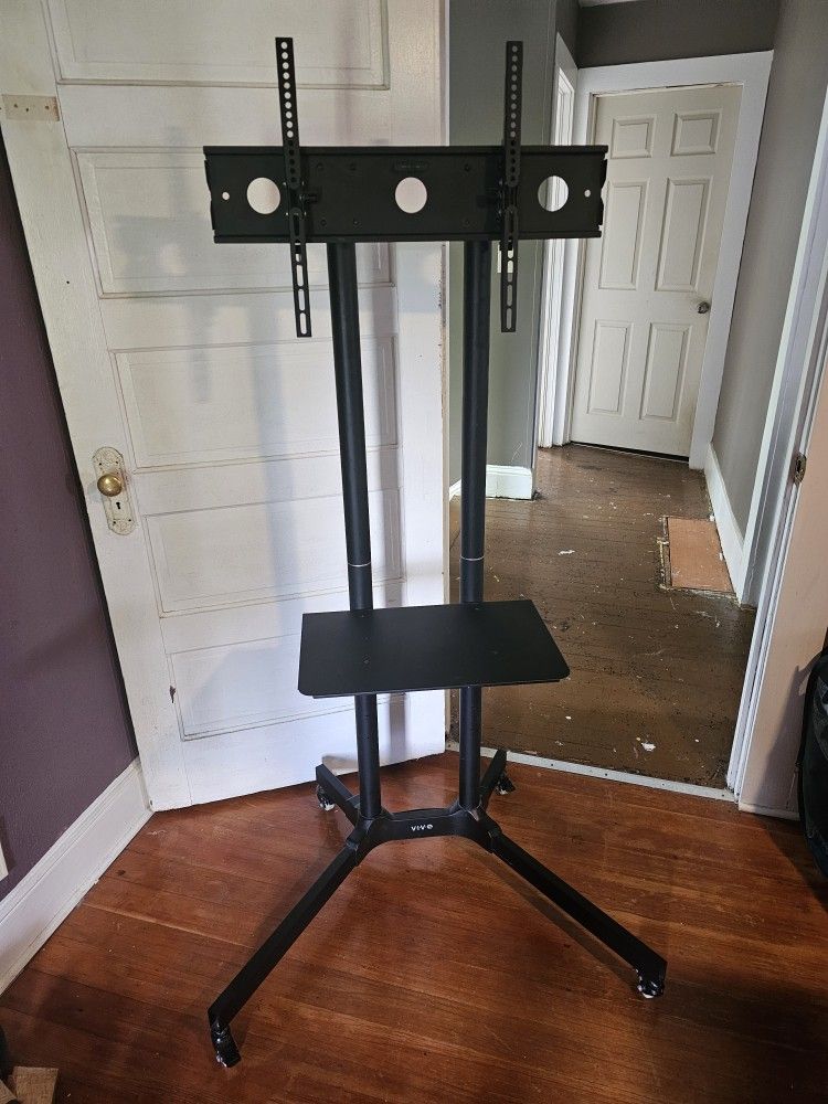 Vivo Adjustable TV Stand With Wheels