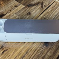 Cricut Maker, Excellent Condition