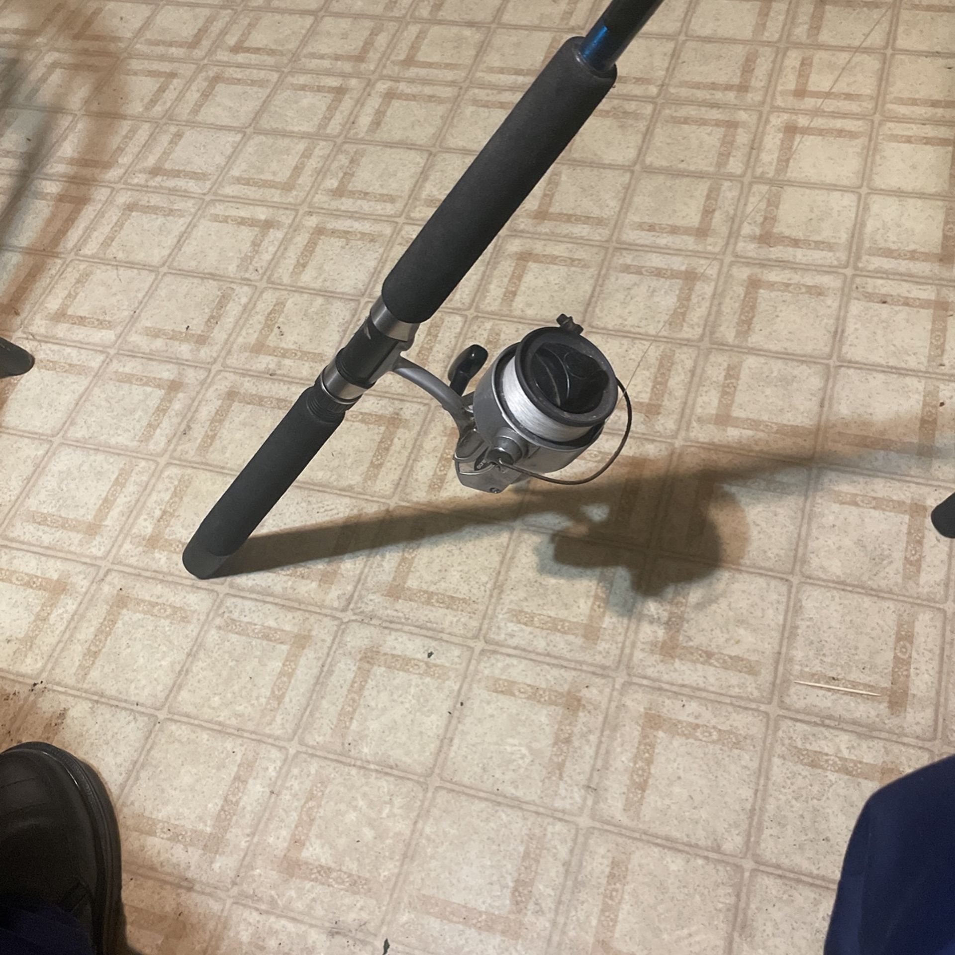 Ocean Fishing Rod Could Be Used For Pier or off rocks