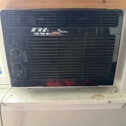 Window AC unit