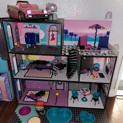 Lol Surprise House + Accesories 