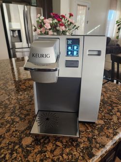 Keurig B150 Commercial Coffee Machine K-CUP Maker Touch Screen